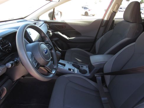 Used 2025 Subaru Crosstrek 2.0i Premium AWD/4WD image 15