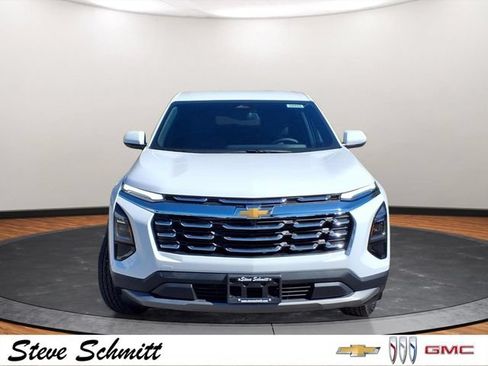 New 2026 Chevrolet Equinox LT w/ Convenience Package II FWD image 25