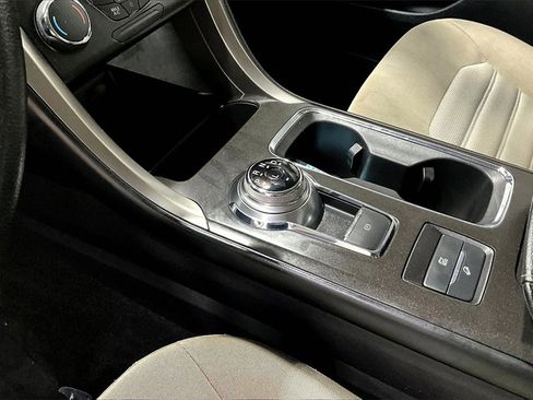 Used 2018 Ford Fusion S image 17