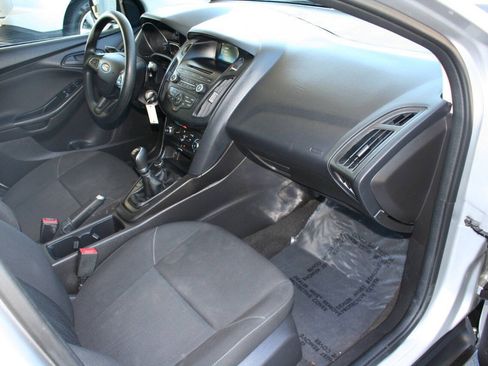Used 2017 Ford Focus S FWD image 14