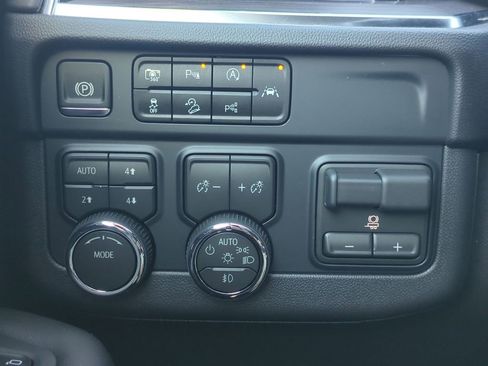 New 2026 Chevrolet Tahoe LT w/ Comfort Package image 18