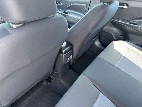 Used 2025 Nissan Versa SV FWD image 23