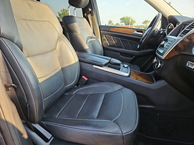 Used 2015 Mercedes-Benz GL 450 4MATIC image 24