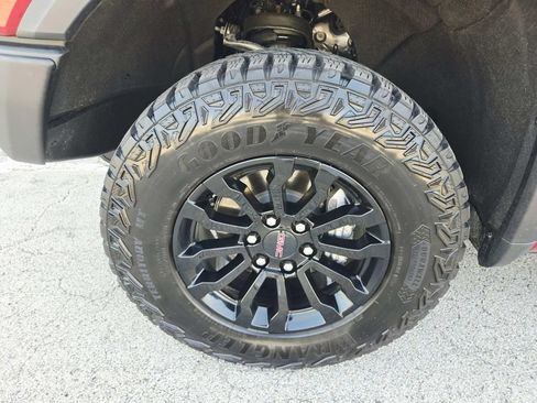 Used 2023 GMC Sierra 1500 AT4X AWD/4WD image 28