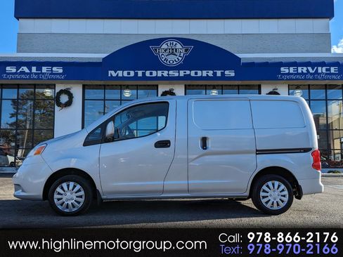 Used 2020 Nissan NV200 SV w/ Back Door Glass Package image 1