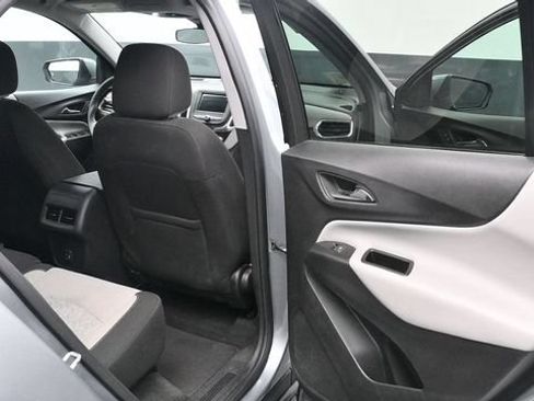 Used 2023 Chevrolet Equinox LT w/ Driver Convenience Package AWD/4WD image 23