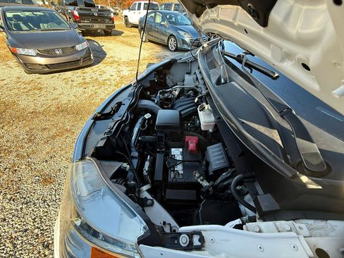 Used 2020 Nissan NV200 SV w/ Sliding Glass Door Package image 37