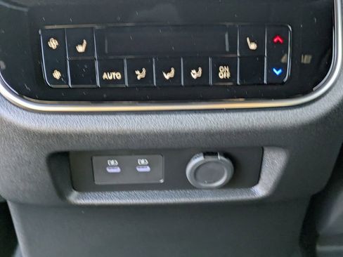 New 2026 Nissan Armada Platinum Reserve image 16