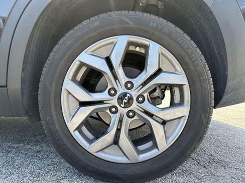 Certified 2024 Kia Seltos S FWD image 18