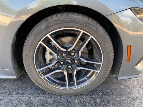 Used 2025 Ford Mustang Premium RWD image 20