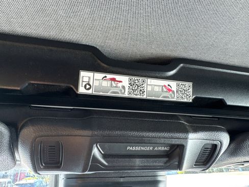 Used 2025 Jeep Wrangler Sport S AWD/4WD image 24