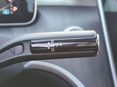 Used 2025 Mercedes-Benz C 300 Sedan image 12