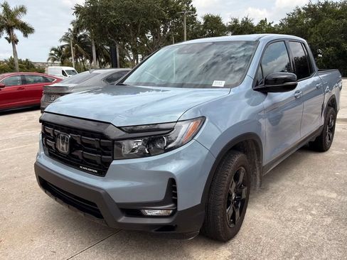 Used 2026 Honda Ridgeline Black Edition image 2