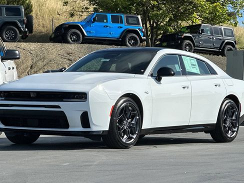 New 2026 Dodge Charger R/T w/ Blacktop Package AWD/4WD image 8