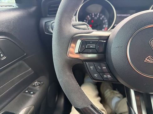 Used 2016 Ford Mustang Shelby GT350 w/ Technology Package image 42