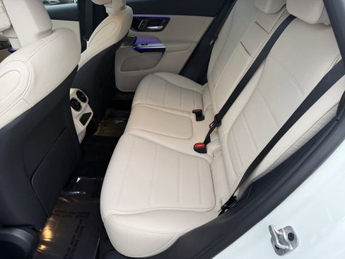 New 2026 Mercedes-Benz GLC 300 4MATIC image 11