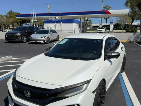 Used 2017 Honda Civic LX image 1