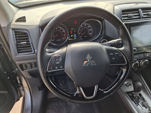 Used 2025 Mitsubishi Outlander Sport SE AWD/4WD image 18