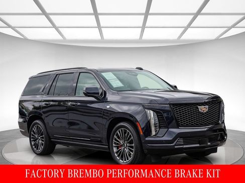 Used 2025 Cadillac Escalade Sport Platinum AWD/4WD image 6