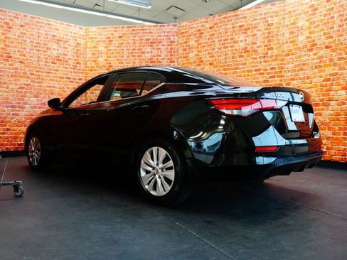 Certified 2023 Nissan Sentra S FWD image 7