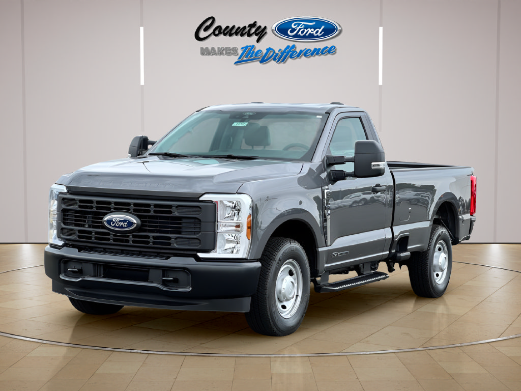Used 2025 Ford F250 XL RWD image 2