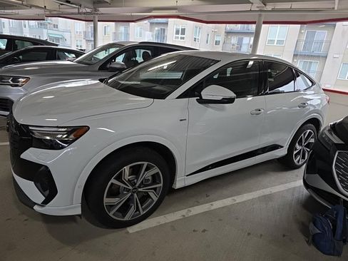 Used 2023 Audi Q4 e-tron Prestige w/ Black Optic Package image 3