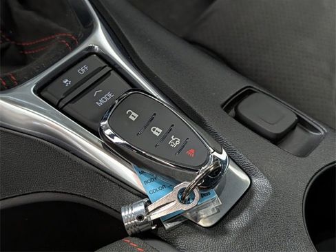 Used 2018 Chevrolet Camaro ZL1 image 33