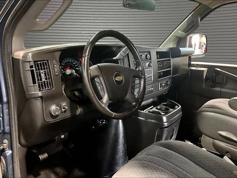 Used 2020 Chevrolet Express 2500 w/ Driver Convenience Package RWD image 17