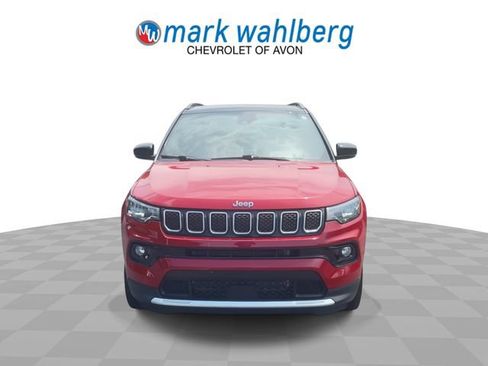 Used 2023 Jeep Compass Limited AWD/4WD image 3