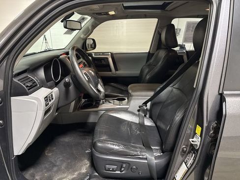Used 2010 Toyota 4Runner SR5 AWD/4WD image 20