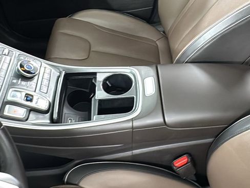 Used 2023 Hyundai Santa Fe Limited image 34