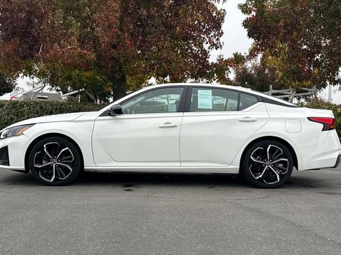Certified 2023 Nissan Altima 2.5 SR image 7