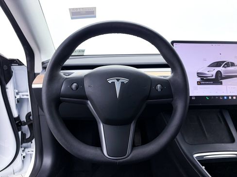 Used 2022 Tesla Model 3 Long Range AWD/4WD image 27