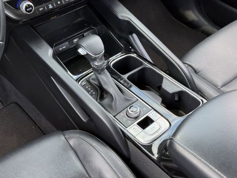 Used 2022 Kia Telluride LX image 16