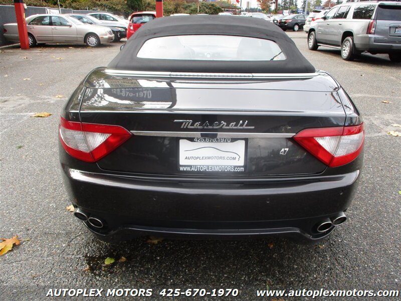 Used 2011 Maserati GranTurismo Convertible RWD image 4