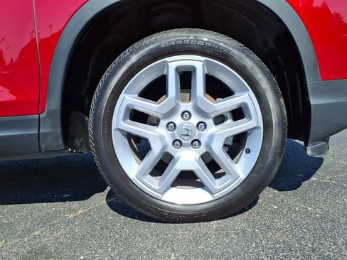 Used 2025 Honda Passport EX-L image 9