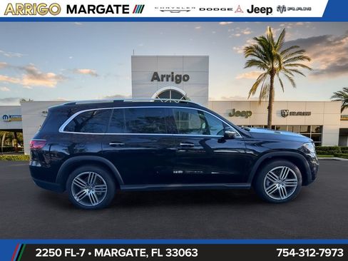 Used 2025 Mercedes-Benz GLS 450 4MATIC image 8