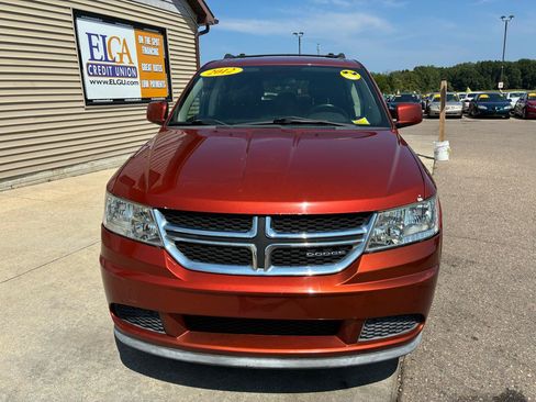Used 2012 Dodge Journey FWD image 2