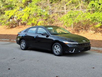 New 2026 Hyundai Elantra SE