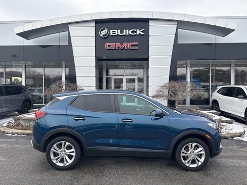 Used 2020 Buick Encore GX Preferred w/ Cold Weather Comfort Package image 28