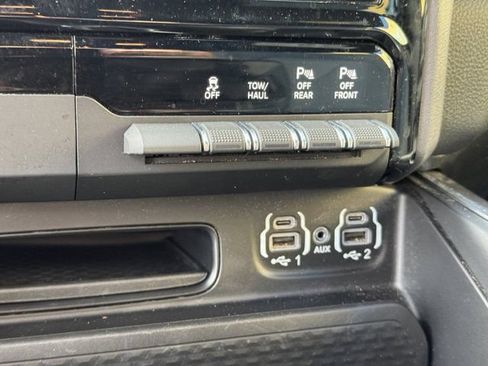 Used 2024 RAM 1500 Big Horn AWD/4WD image 24
