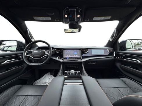 Used 2025 Jeep Grand Wagoneer L Series III w/ Rear Seat Video Group 1 image 22