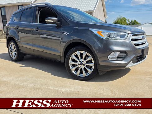 Used 2018 Ford Escape Titanium image 1