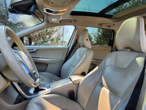 Used 2013 Volvo XC60 T6 image 27
