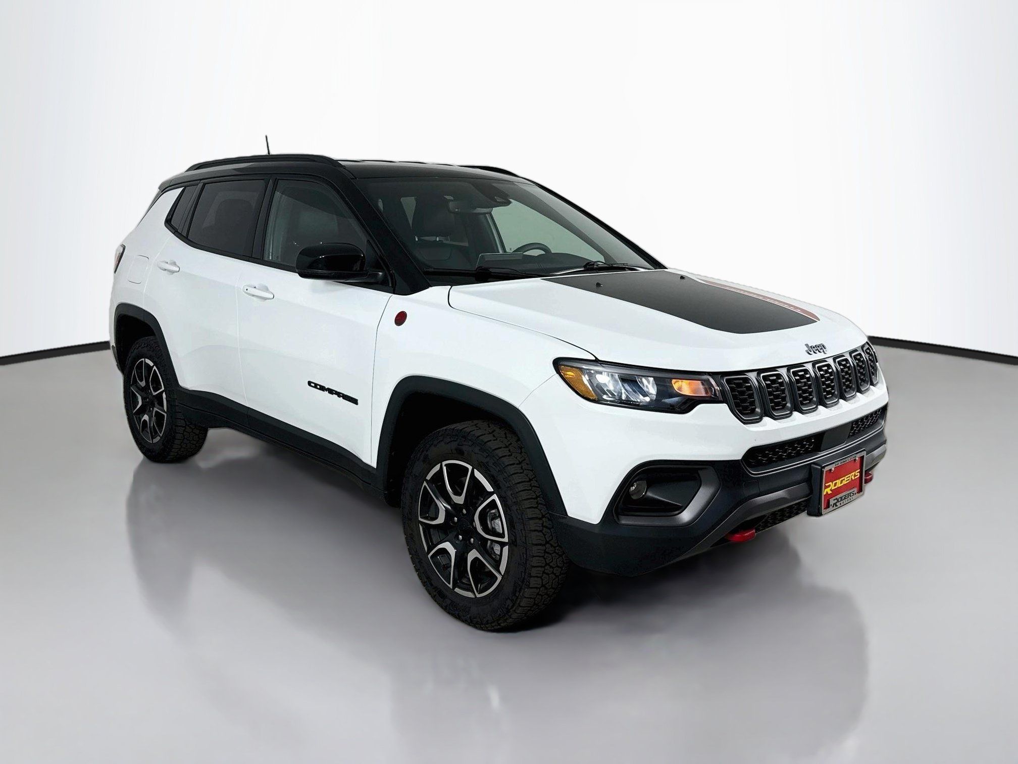 Used 2024 Jeep Compass Trailhawk AWD/4WD image 1