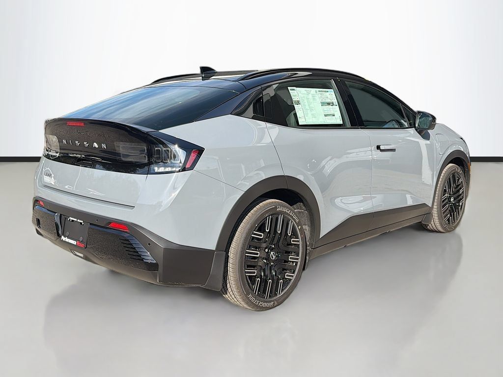 New 2026 Nissan Leaf Platinum+ w/ Cargo Package (Platinum+) FWD image 9