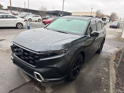 Used 2023 Honda CR-V Sport Touring image 4