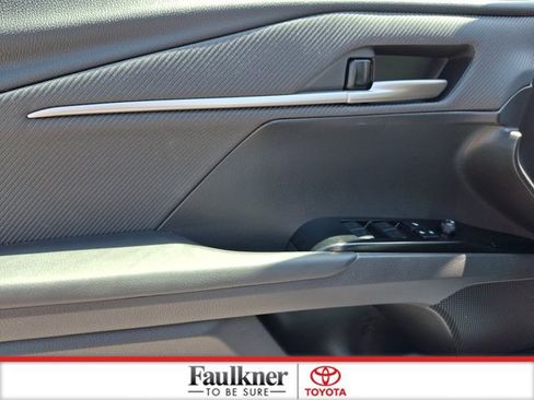 Used 2026 Toyota Camry SE FWD image 11
