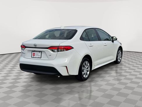 Used 2026 Toyota Corolla LE FWD image 7