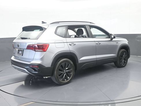 Used 2024 Volkswagen Taos S FWD image 6